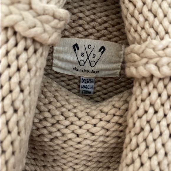 Turtleneck - Picture 3 of 3